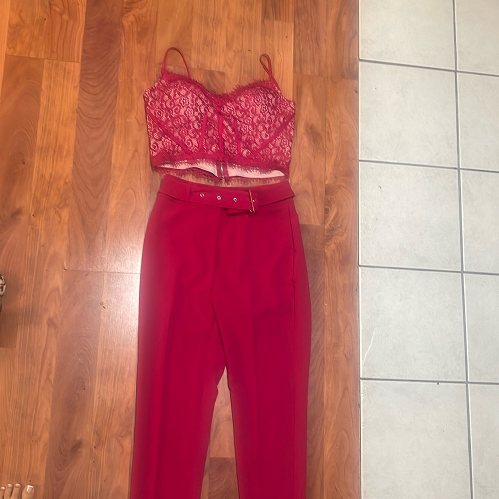 Bebe top and bottoms. Size 8.